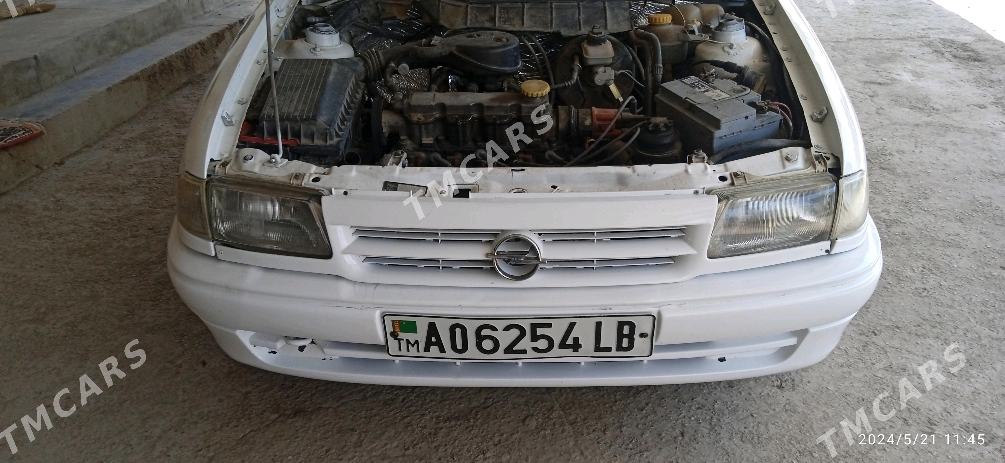 Opel Astra 1994 - 25 000 TMT - Çärjew - img 5