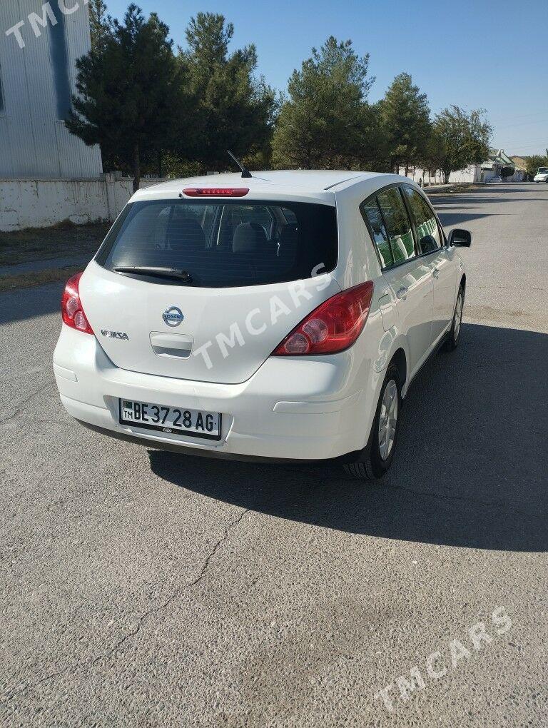 Nissan Versa 2011 - 114 000 TMT - Garadamak Şor - img 2