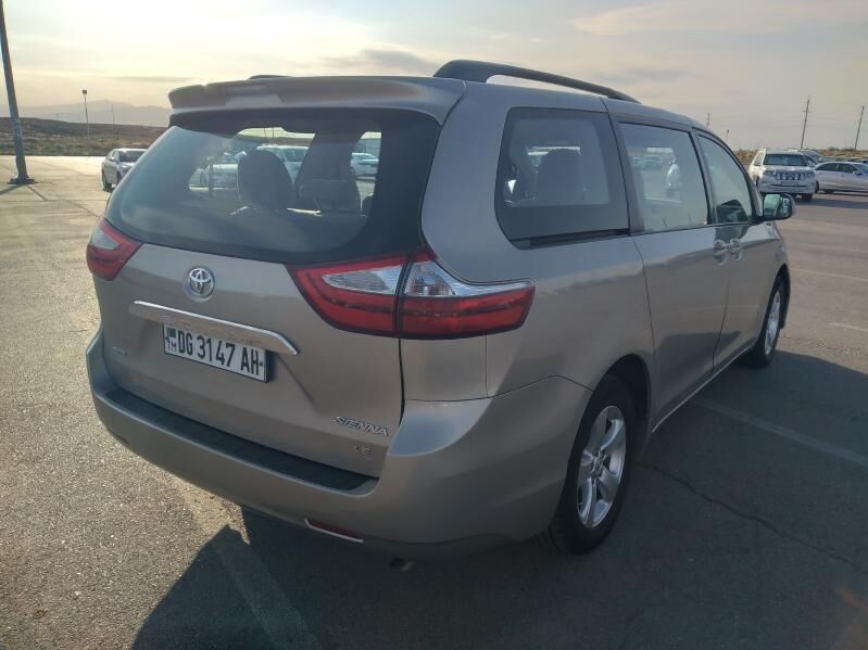 Toyota Sienna 2015 - 345 000 TMT - Aşgabat - img 7