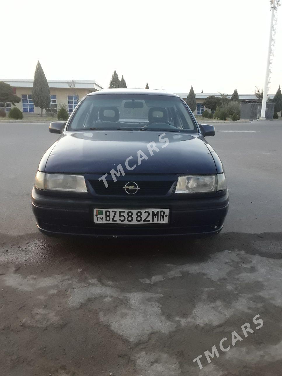 Opel Vectra 1993 - 43 000 TMT - Мары - img 10