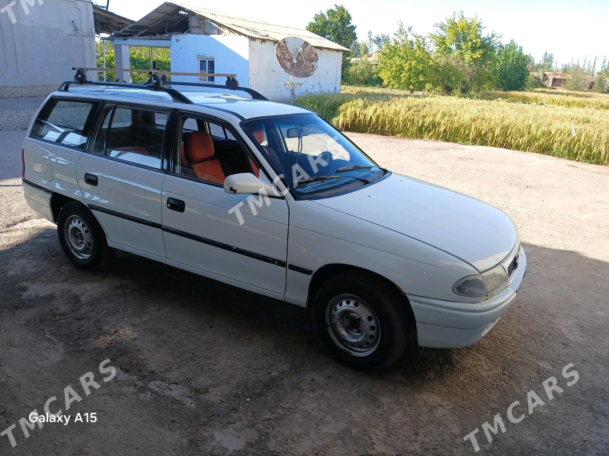 Opel Astra 1996 - 40 000 TMT - Şabat etr. - img 2