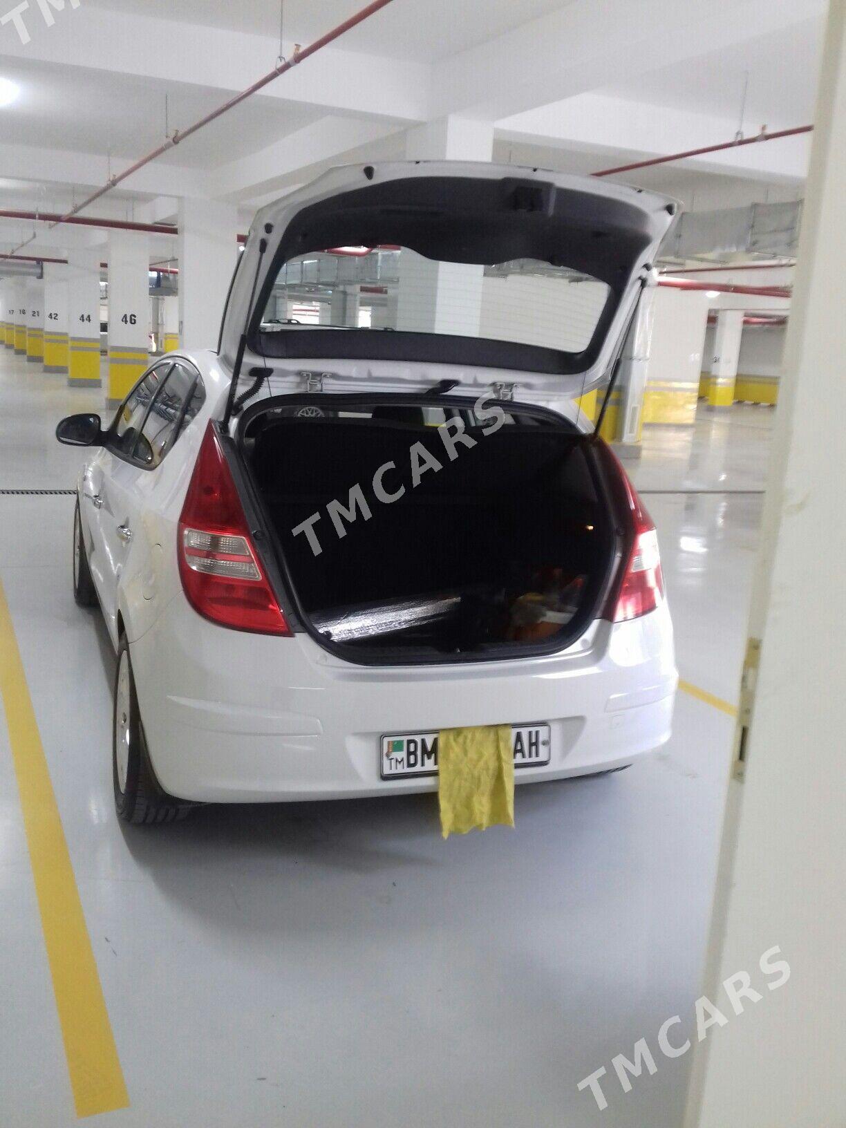 Hyundai I30 2010 - 120 000 TMT - Аркадаг - img 3