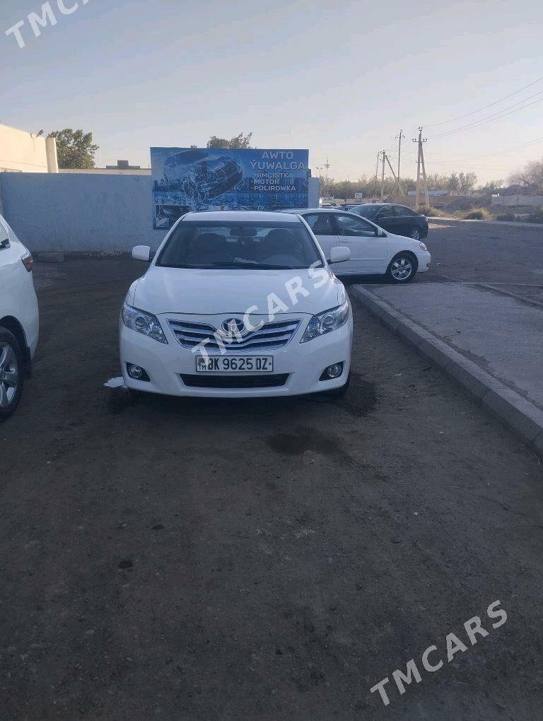 Toyota Camry 2011 - 135 000 TMT - Гурбансолтан Едже - img 8