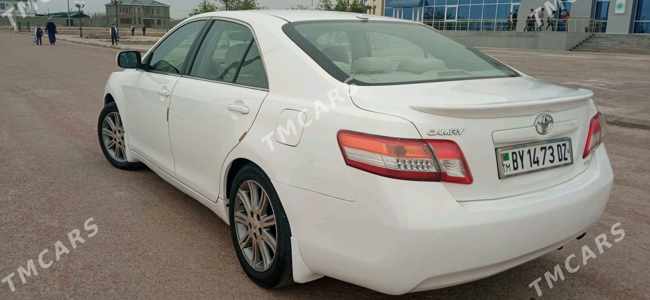 Toyota Camry 2010 - 139 000 TMT - Кёнеургенч - img 2