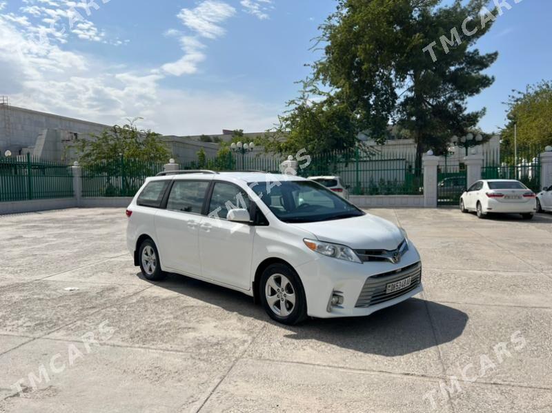 Toyota Sienna 2019 - 355 000 TMT - Ашхабад - img 3