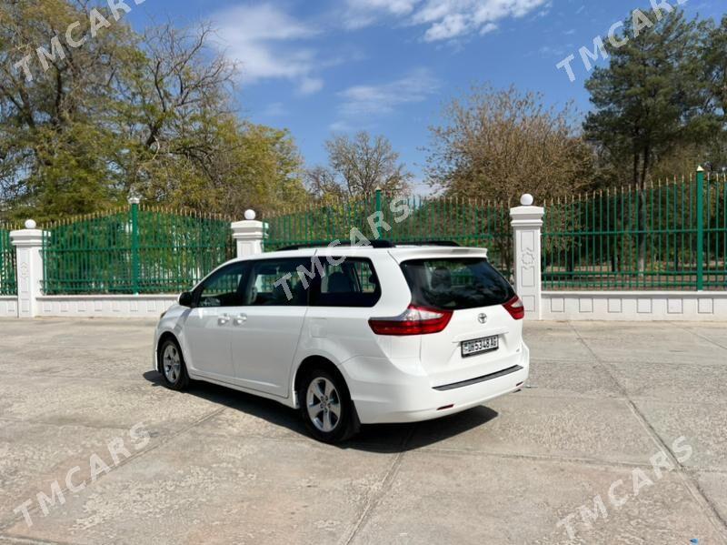 Toyota Sienna 2019 - 355 000 TMT - Ашхабад - img 5