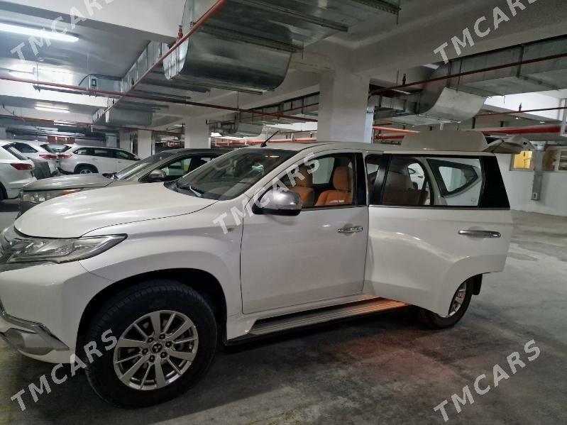 Mitsubishi Montero Sport 2019 - 400 000 TMT - Aşgabat - img 3