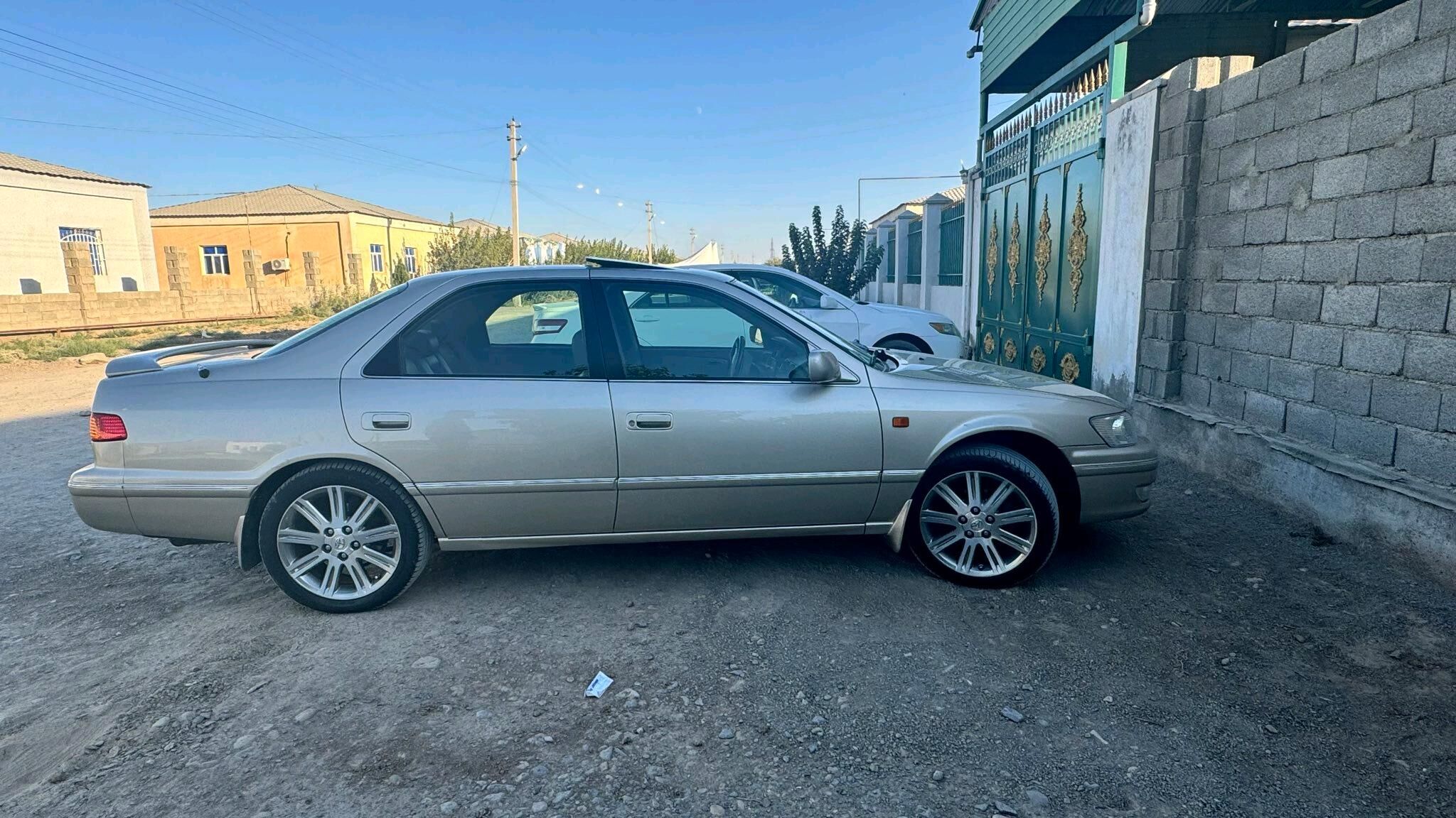 Toyota Camry 2001 - 180 000 TMT - Теджен - img 2