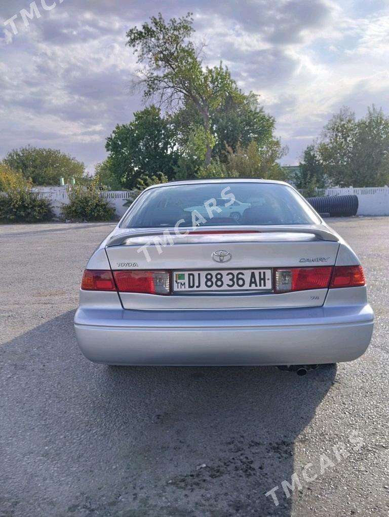 Toyota Camry 2001 - 140 000 TMT - Moskowskiý köç. (10 ýyl abadançylyk şaýoly) - img 3