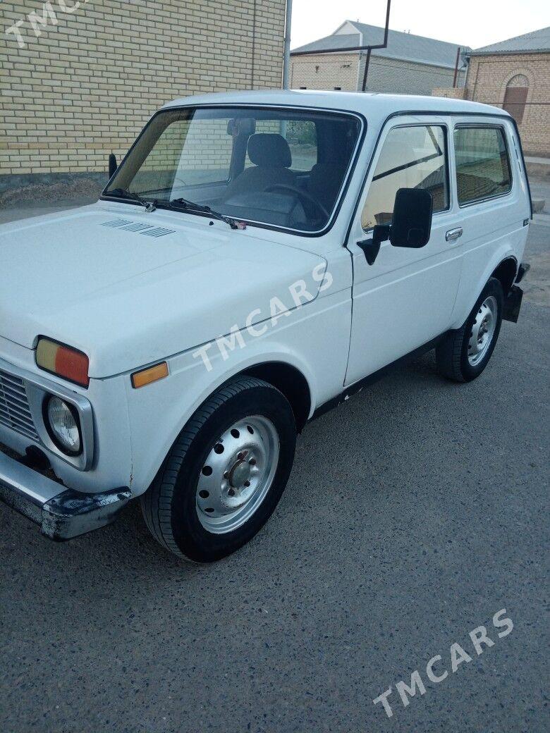 Lada Niva 2011 - 52 000 TMT - Мары - img 5