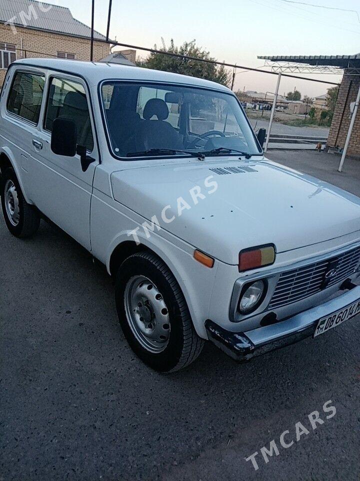 Lada Niva 2011 - 52 000 TMT - Мары - img 3