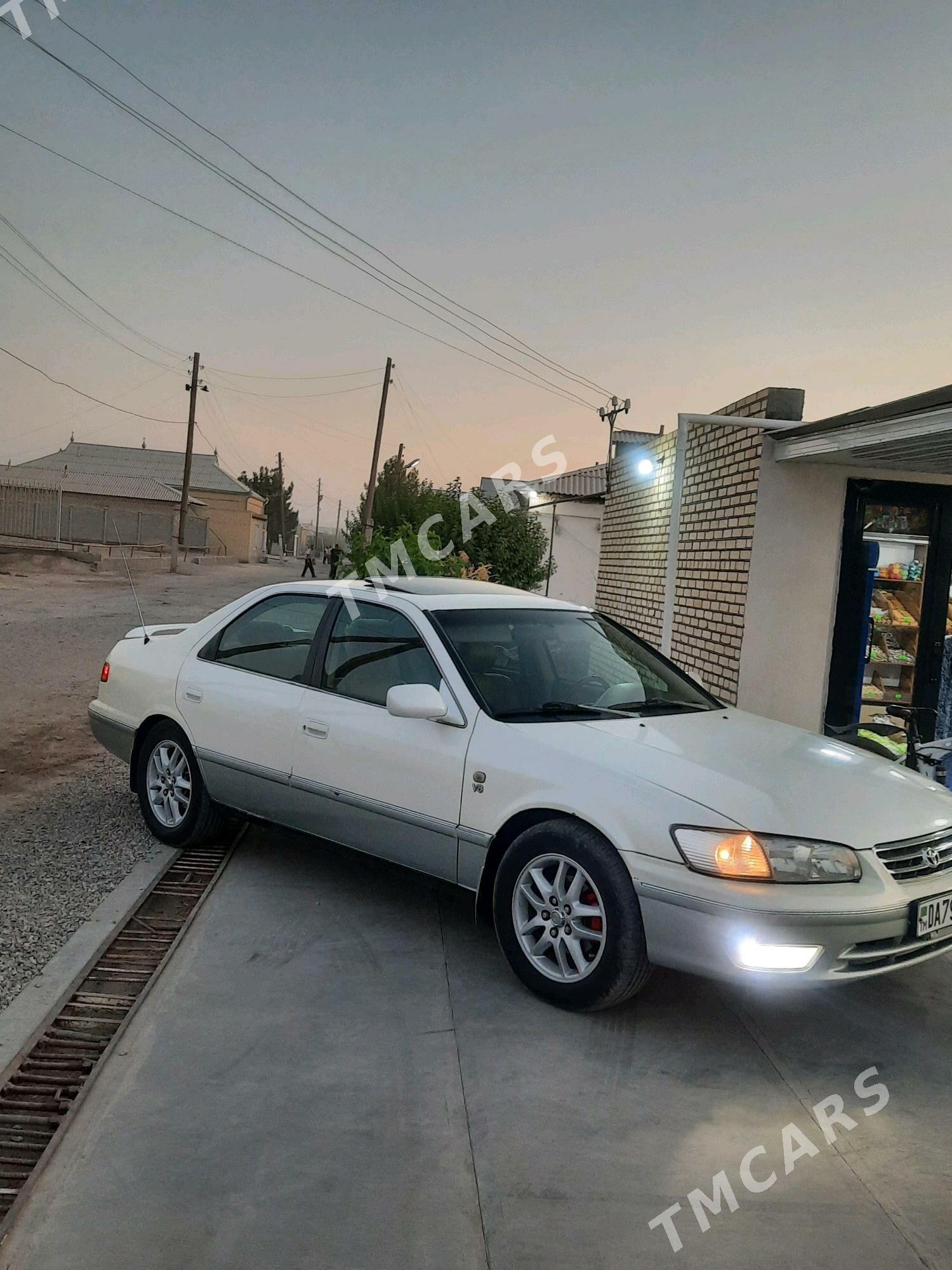 Toyota Camry 2000 - 165 000 TMT - Мары - img 5