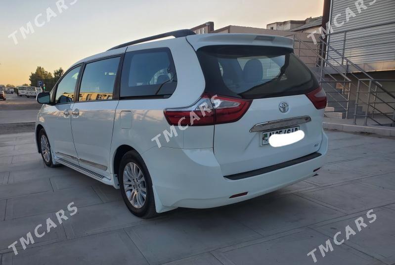 Toyota Sienna 2016 - 360 000 TMT - Туркменабат - img 3