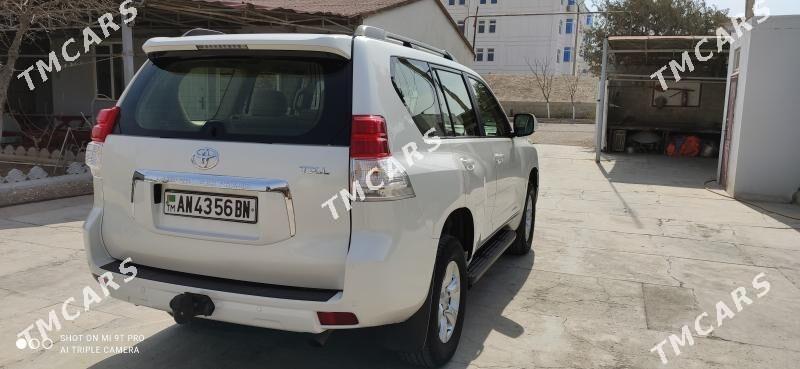 Toyota Land Cruiser Prado 2013 - 565 000 TMT - Türkmenbaşy - img 6