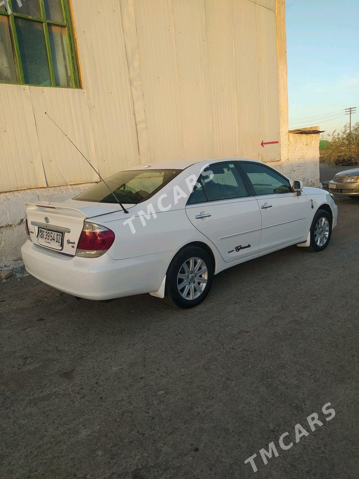 Toyota Camry 2004 - 130 000 TMT - Daşoguz - img 8