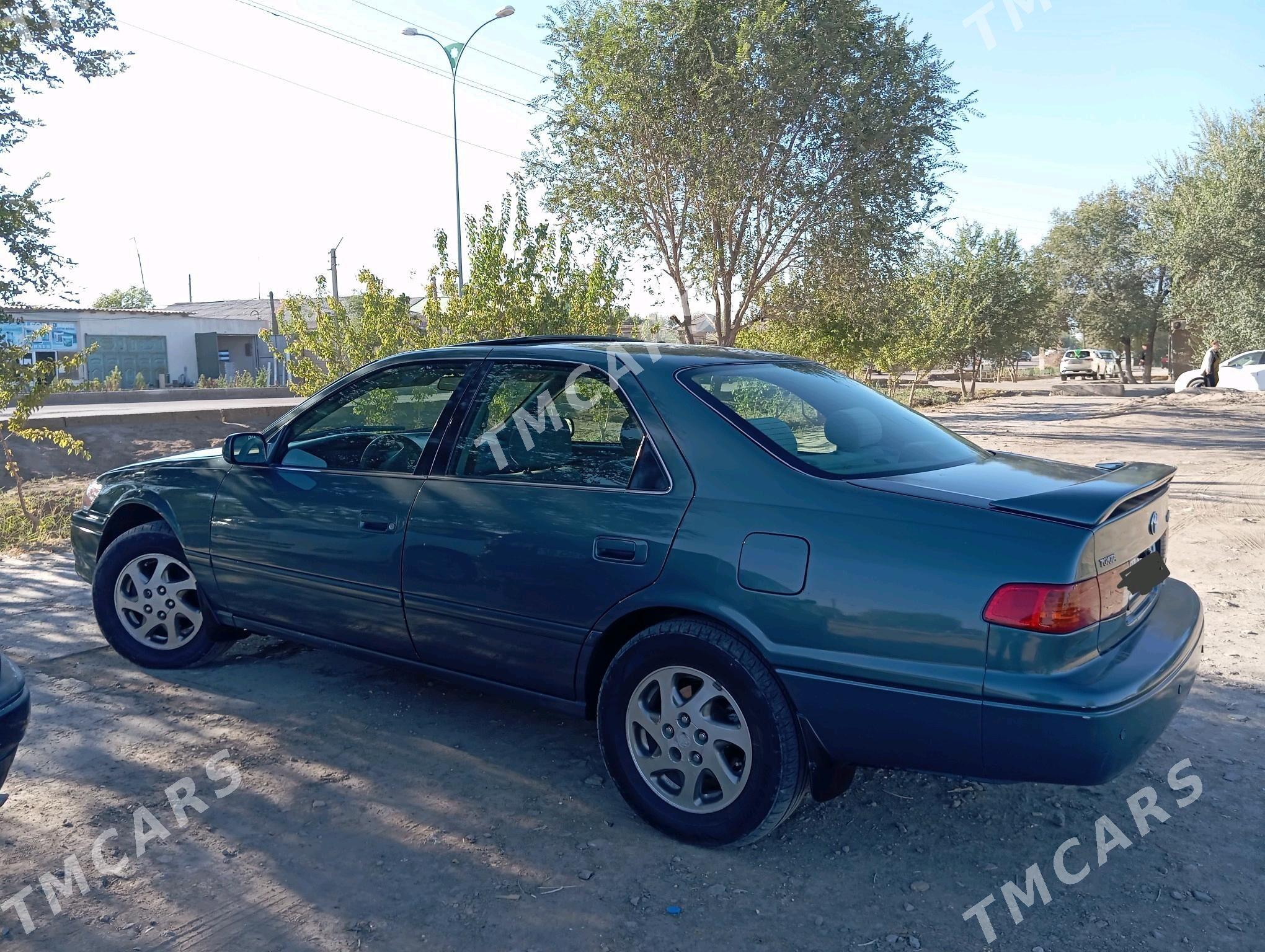 Toyota Camry 2001 - 130 000 TMT - Köneürgenç - img 2