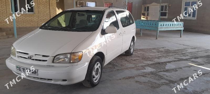 Toyota Sienna 1999 - 120 000 TMT - Теджен - img 2