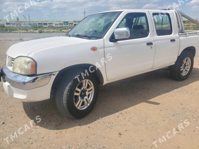 Nissan Navara 2007 - 110 000 TMT - Aşgabat - img 3