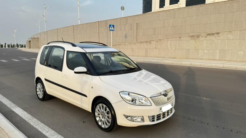 Skoda Roomster​ 2015 - 180 000 TMT - Ашхабад - img 4