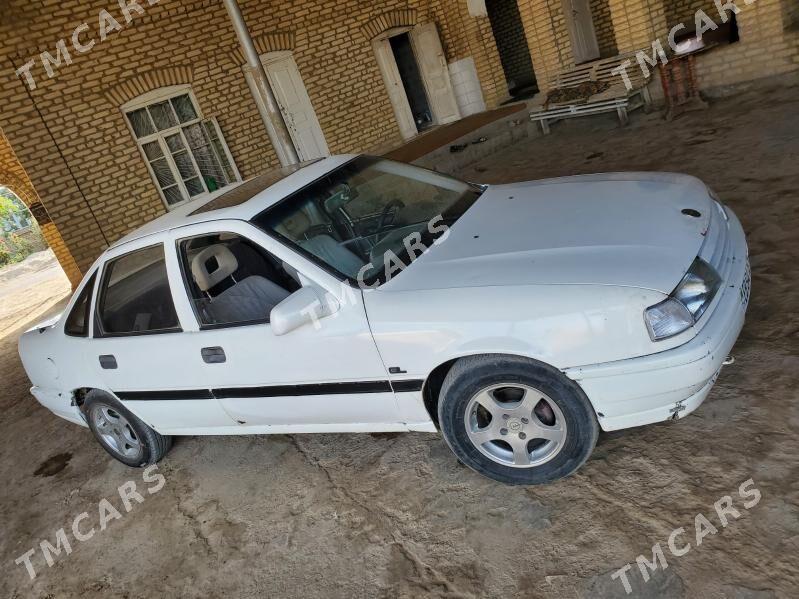 Opel Vectra 1992 - 18 000 TMT - Wekilbazar - img 2