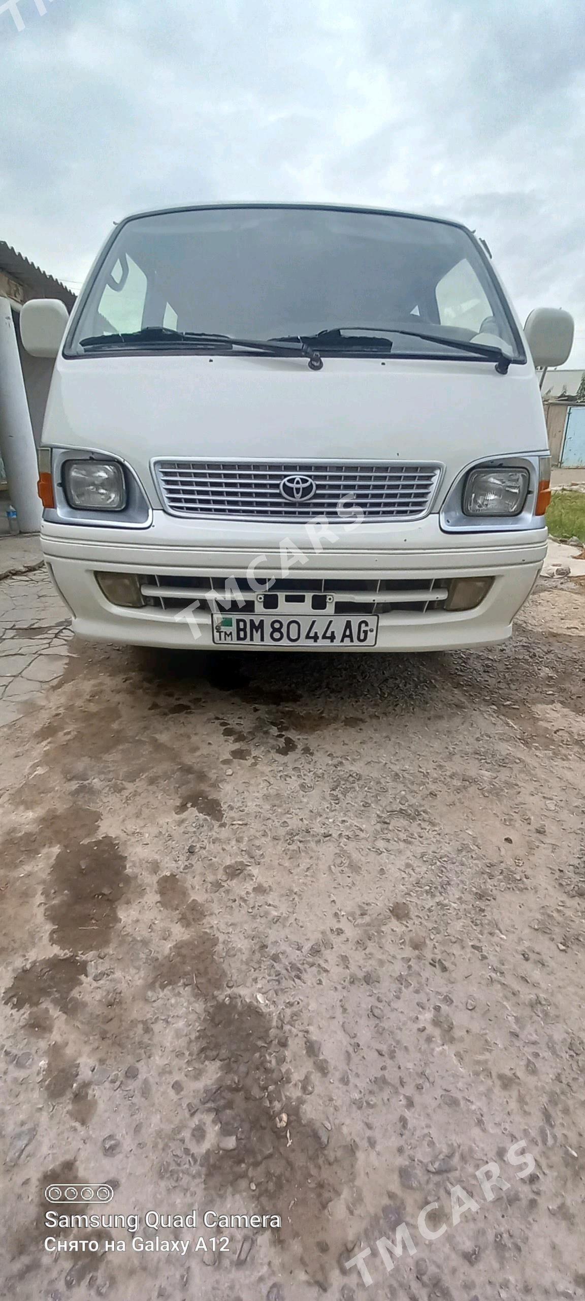 Toyota Hiace 2003 - 120 000 TMT - Бузмеин - img 4