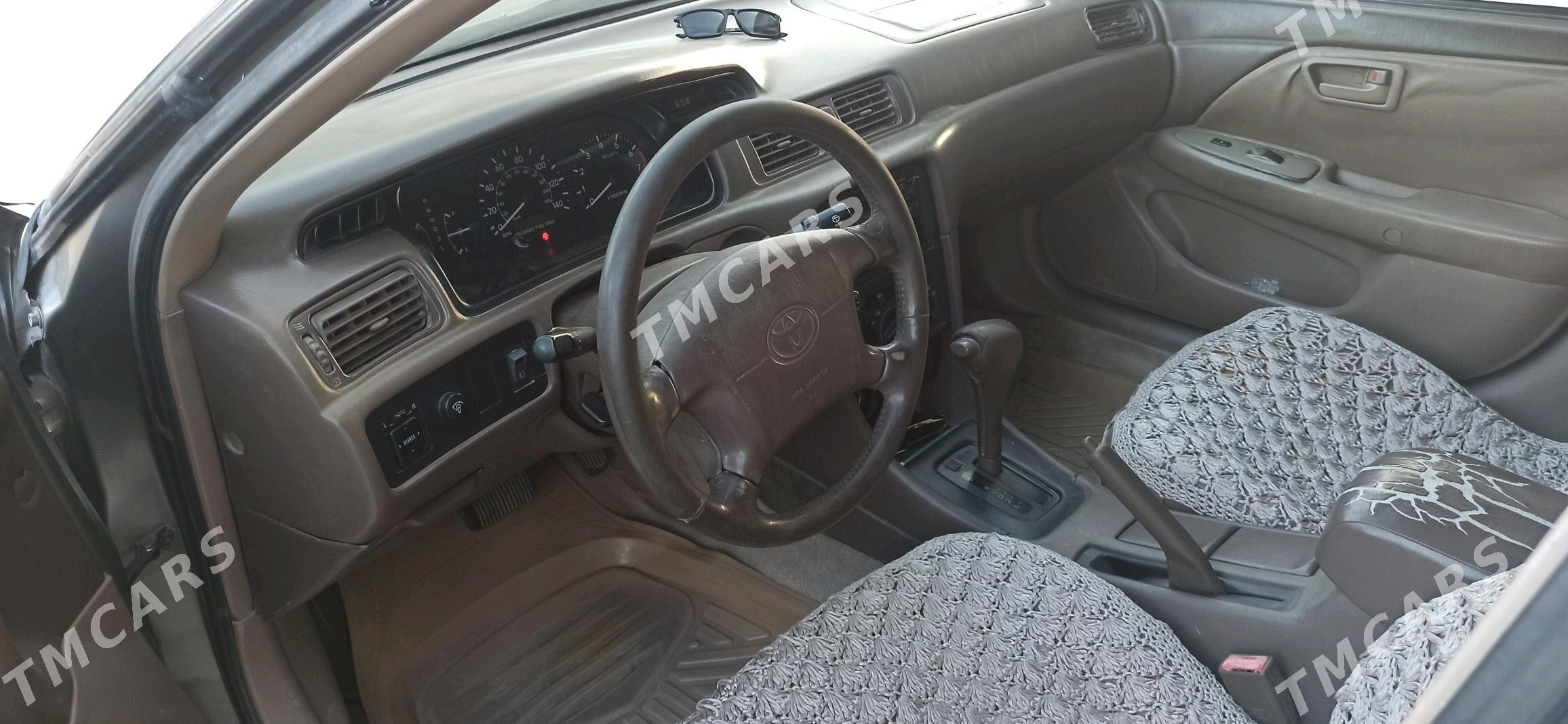 Toyota Camry 1998 - 105 000 TMT - Туркменгала - img 2