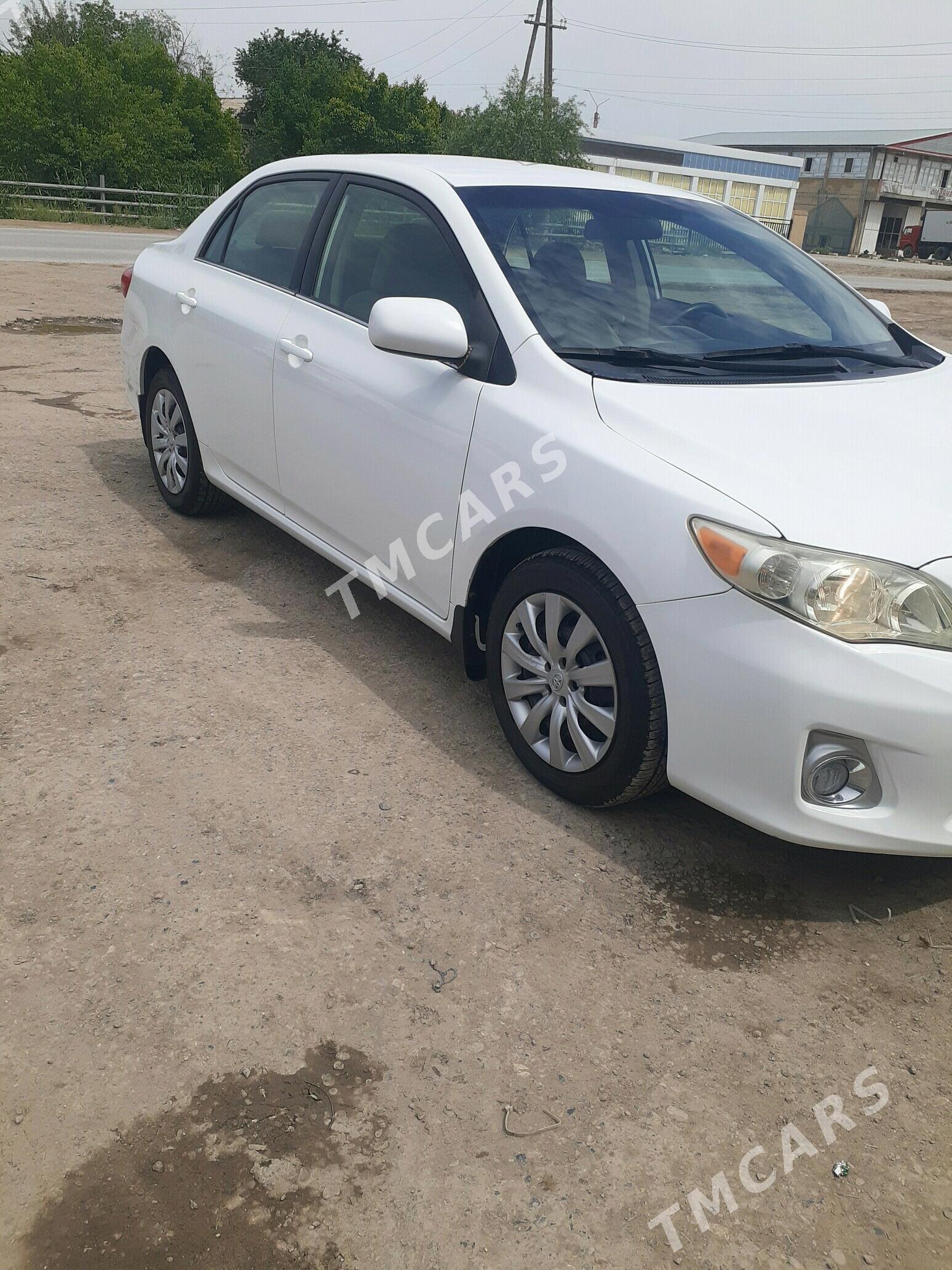 Toyota Corolla 2013 - 160 000 TMT - Мары - img 3