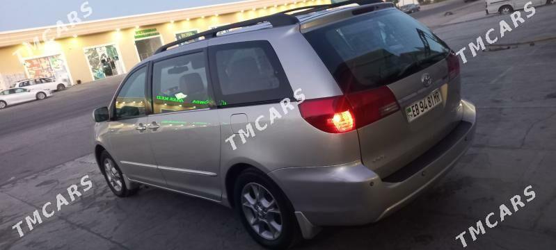 Toyota Sienna 2004 - 210 000 TMT - Туркменгала - img 3