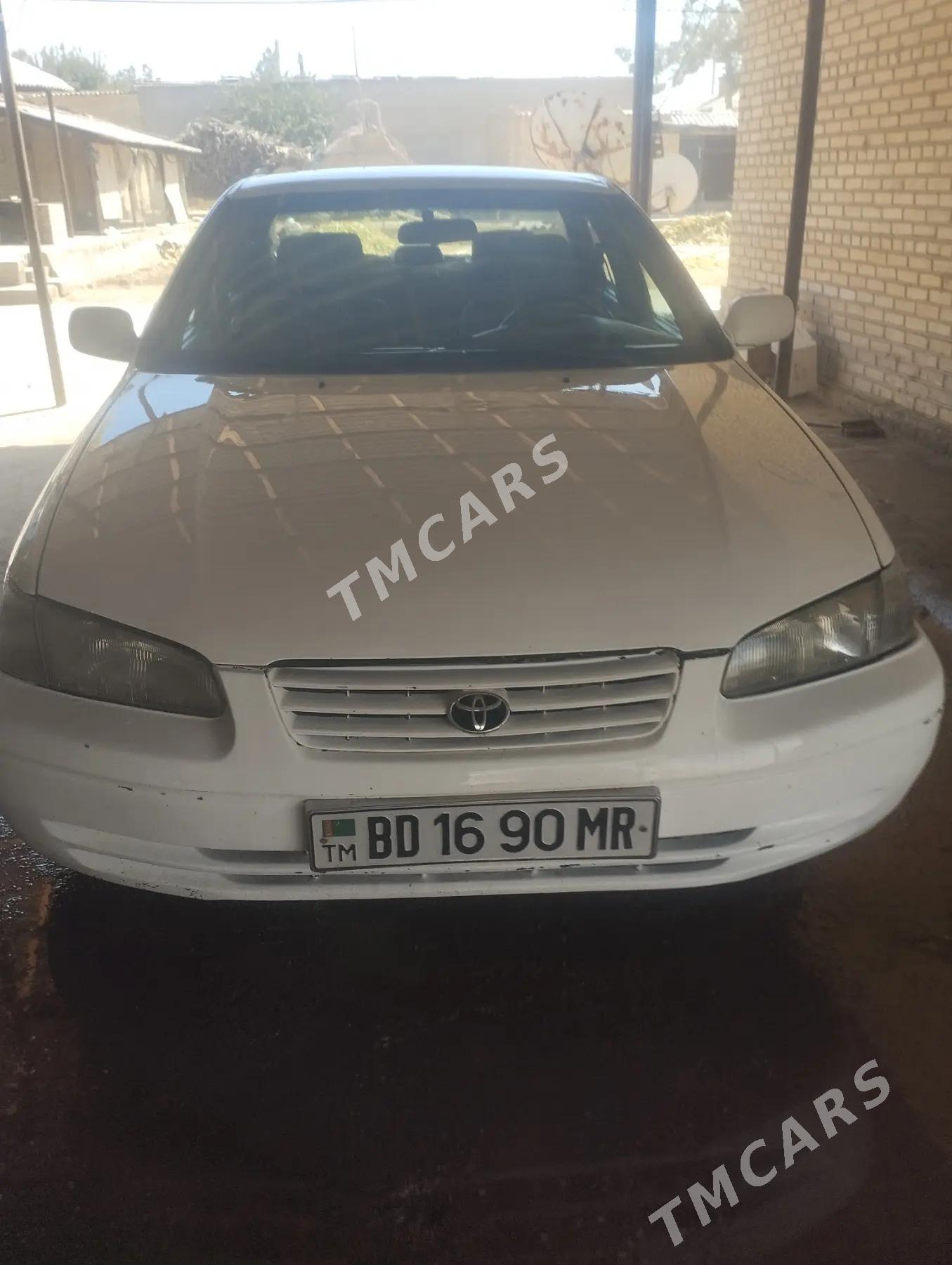 Toyota Camry 1998 - 100 000 TMT - Байрамали - img 2