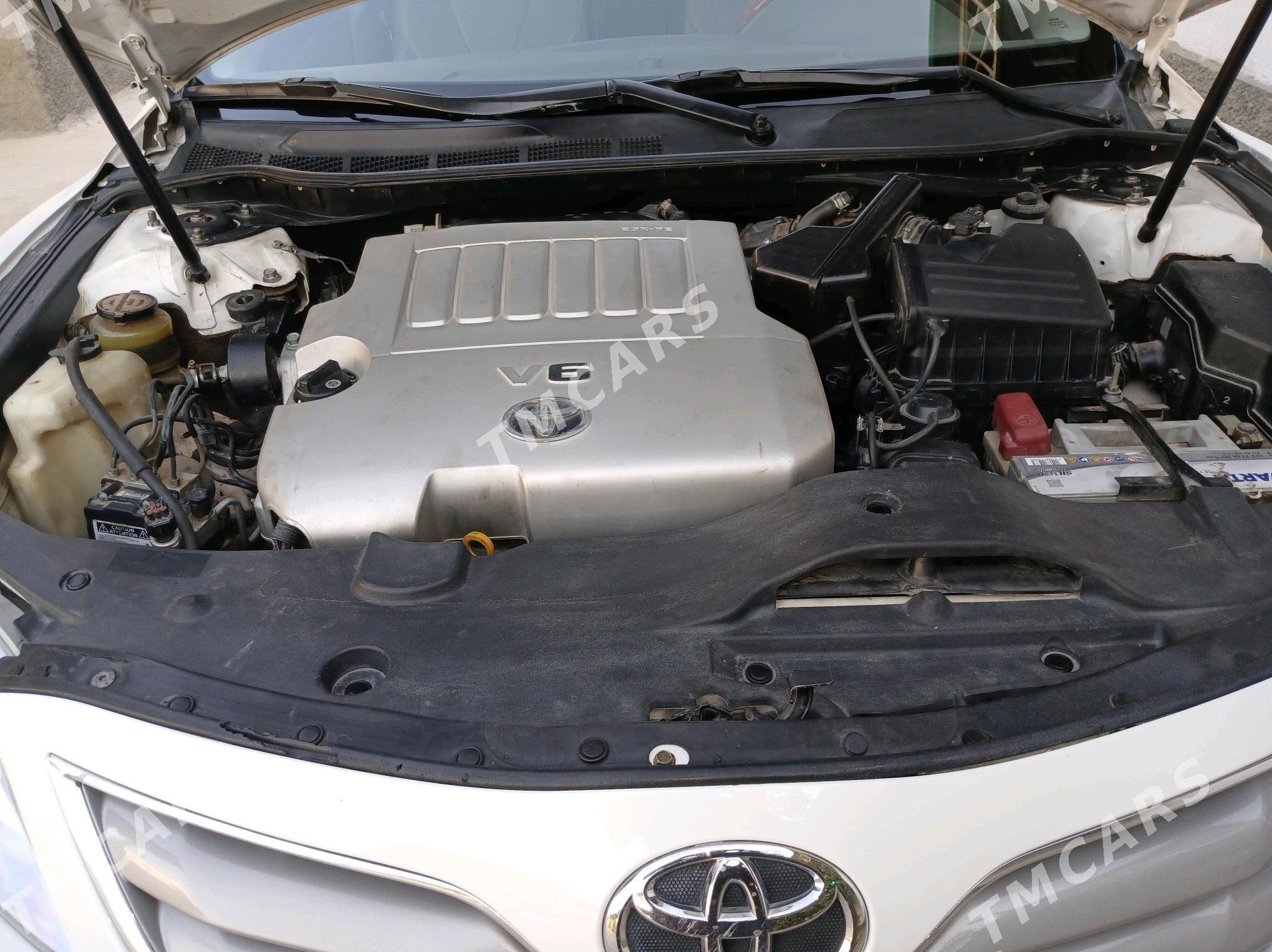 Toyota Camry 2010 - 180 000 TMT - Кака - img 4