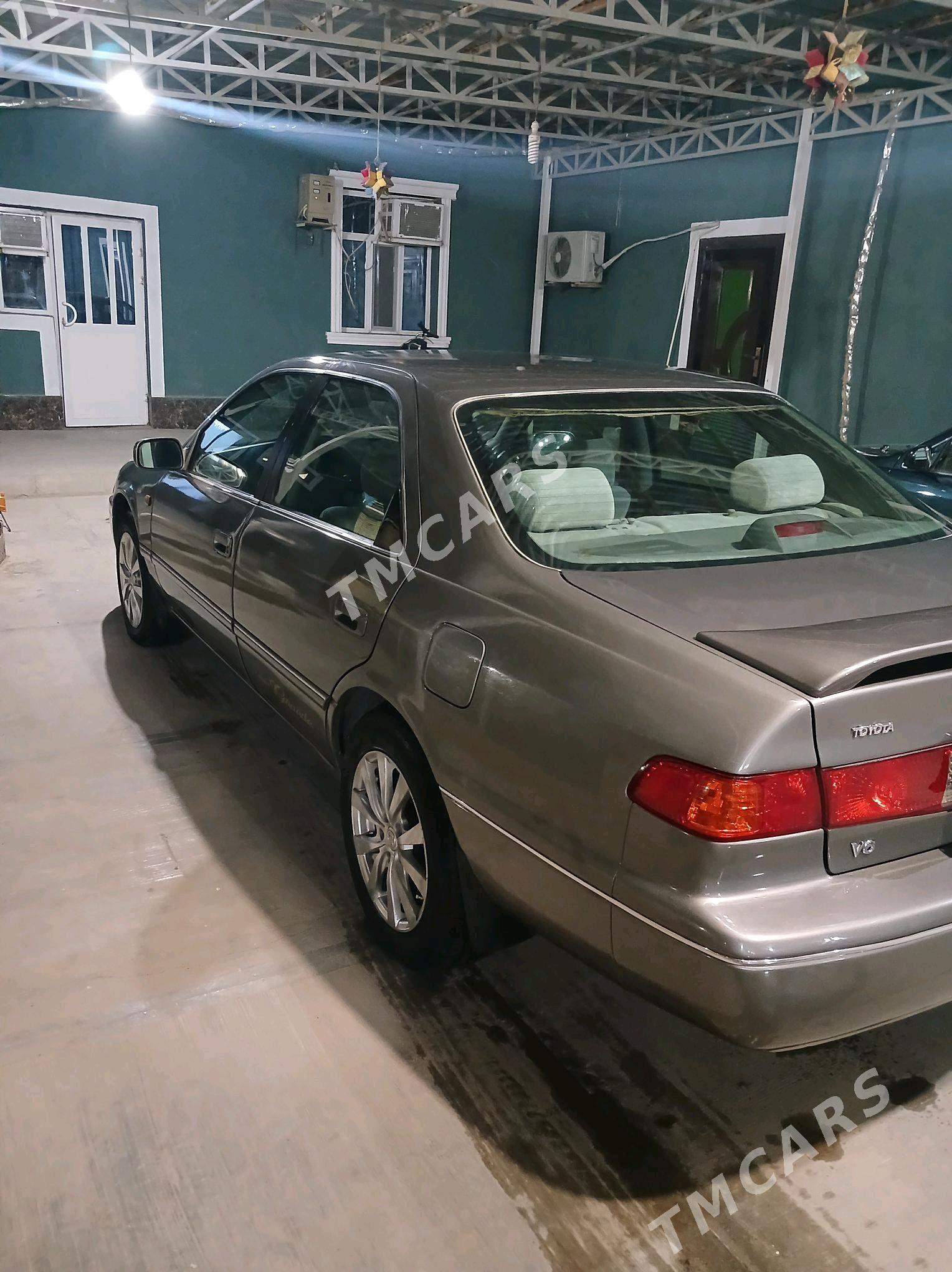 Toyota Camry 1998 - 105 000 TMT - Байрамали - img 6