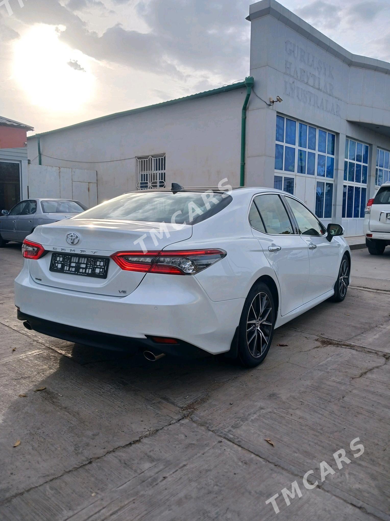 Toyota Camry 2021 - 550 000 TMT - Мары - img 7