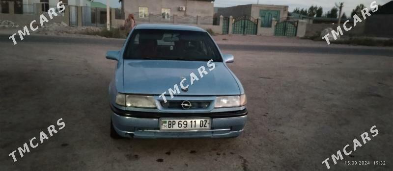 Opel Vectra 1990 - 26 000 TMT - Губадаг - img 2