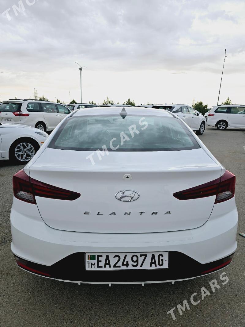 Hyundai Elantra 2020 - 200 000 TMT - Багир - img 4