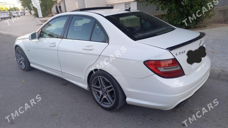 Mercedes-Benz C350 2011 - 200 000 TMT - Aşgabat - img 2