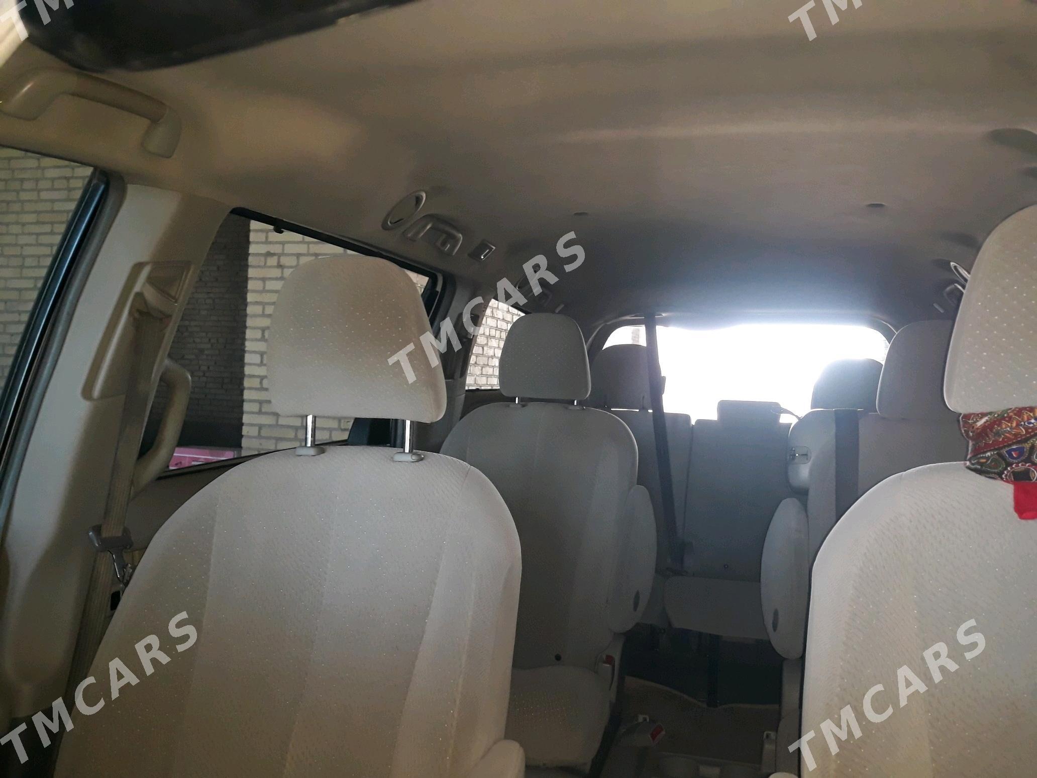 Toyota Sienna 2011 - 250 000 TMT - Farap - img 9