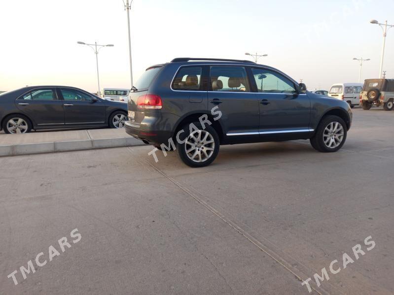 Volkswagen Touareg 2005 - 140 000 TMT - Türkmenabat - img 2