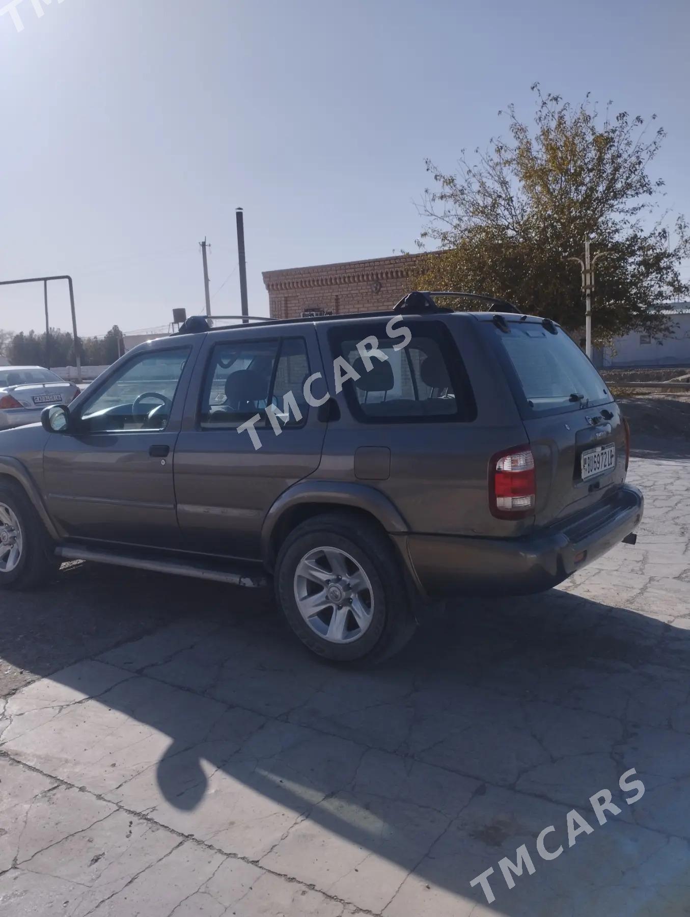 Nissan Pathfinder 2002 - 70 000 TMT - Койтендаг - img 2