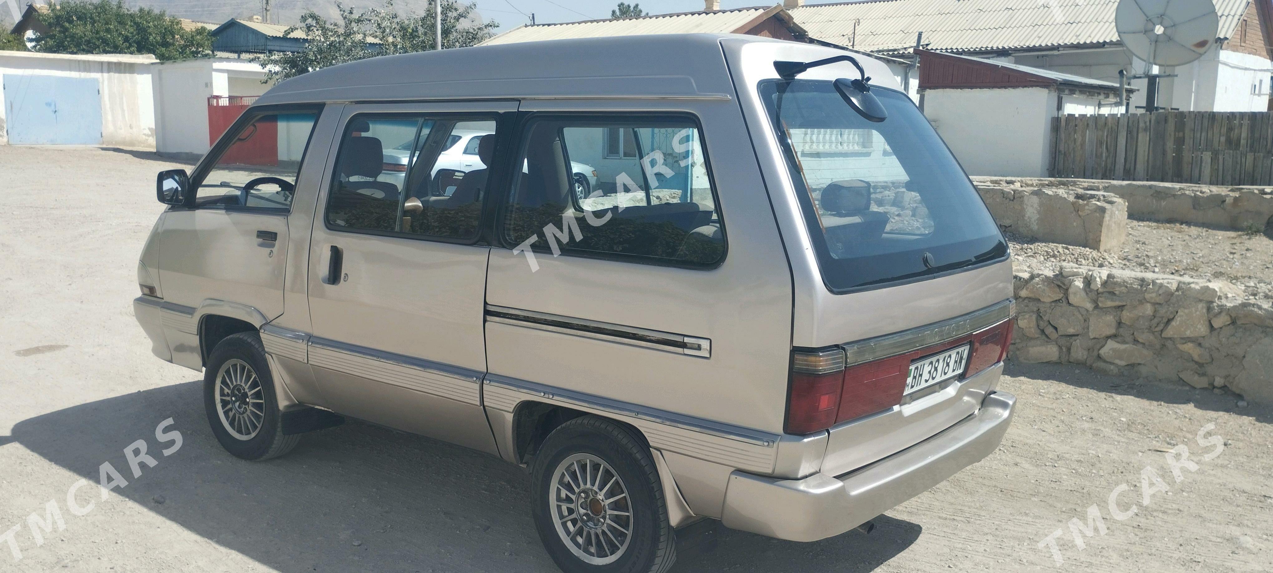 Toyota Town Ace 1992 - 43 000 TMT - Balkanabat - img 6