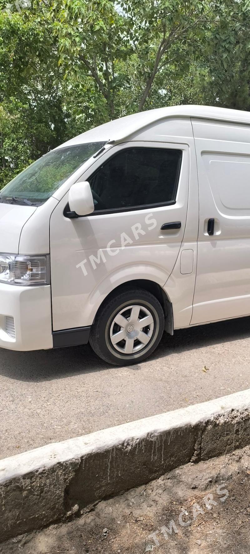 Toyota Hiace 2014 - 420 000 TMT - 9 мкр - img 4