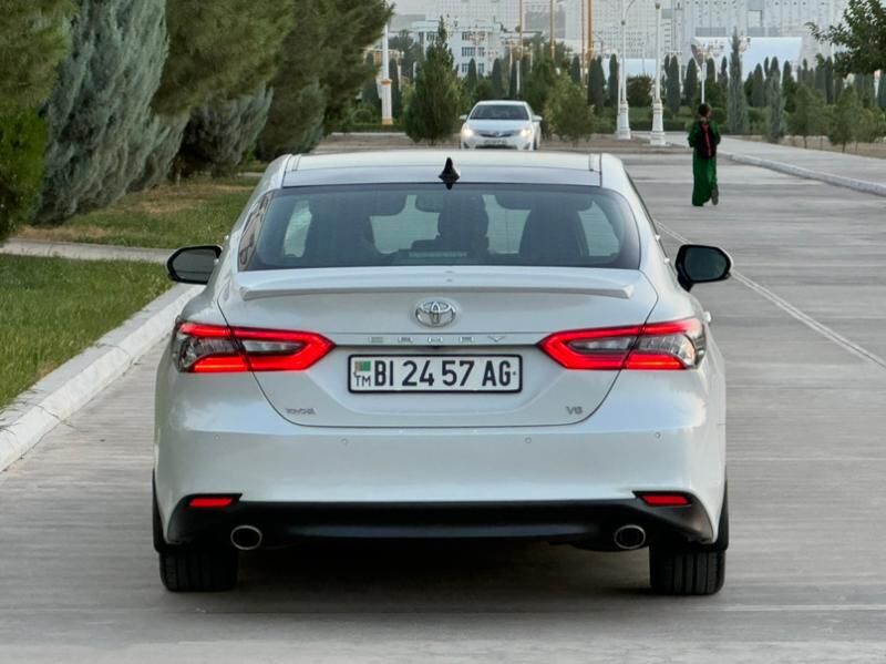 Toyota Camry 2018 - 362 000 TMT - Aşgabat - img 9