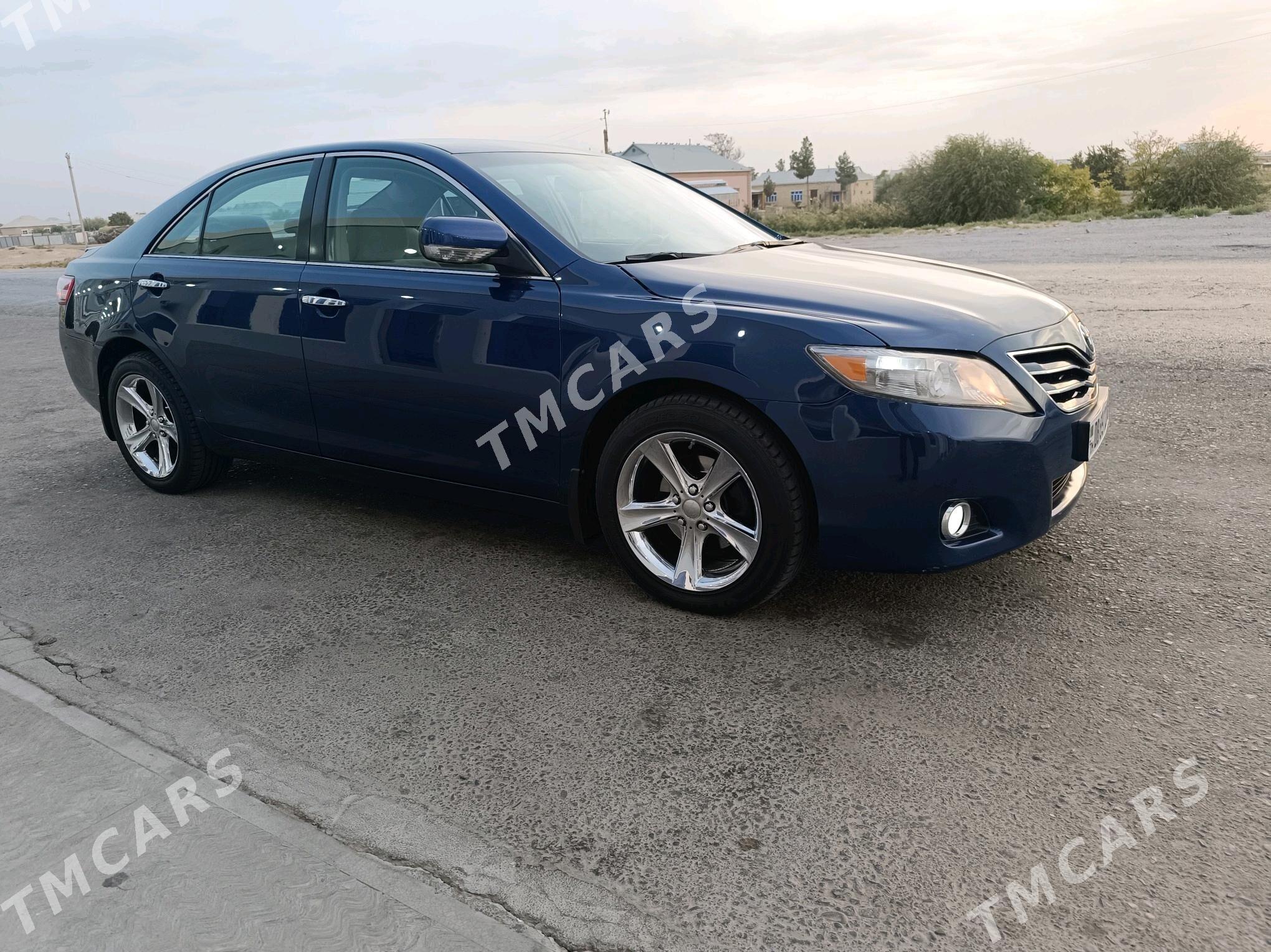 Toyota Camry 2011 - 155 000 TMT - Байрамали - img 4