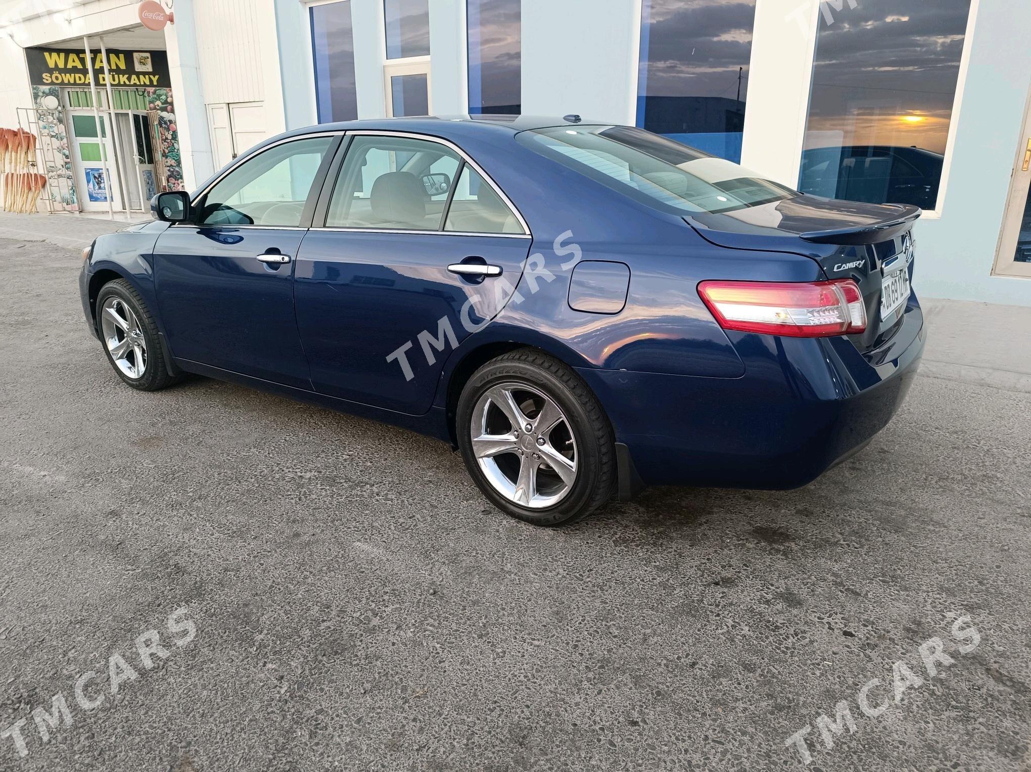 Toyota Camry 2011 - 155 000 TMT - Байрамали - img 6