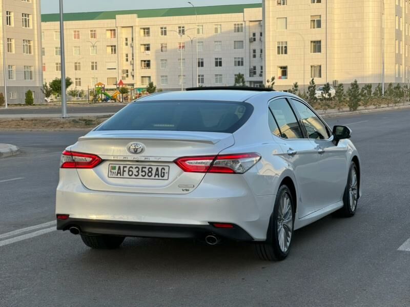 Toyota Camry 2018 - 441 000 TMT - Aşgabat - img 4