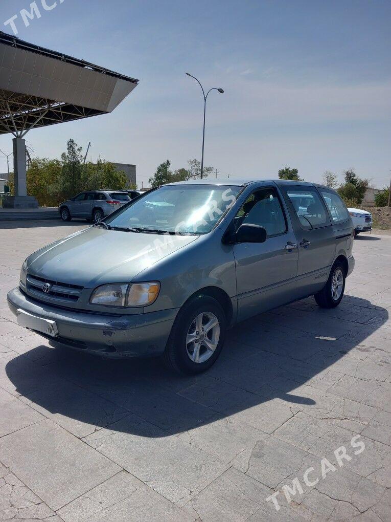 Toyota Sienna 2000 - 120 000 TMT - Мары - img 2