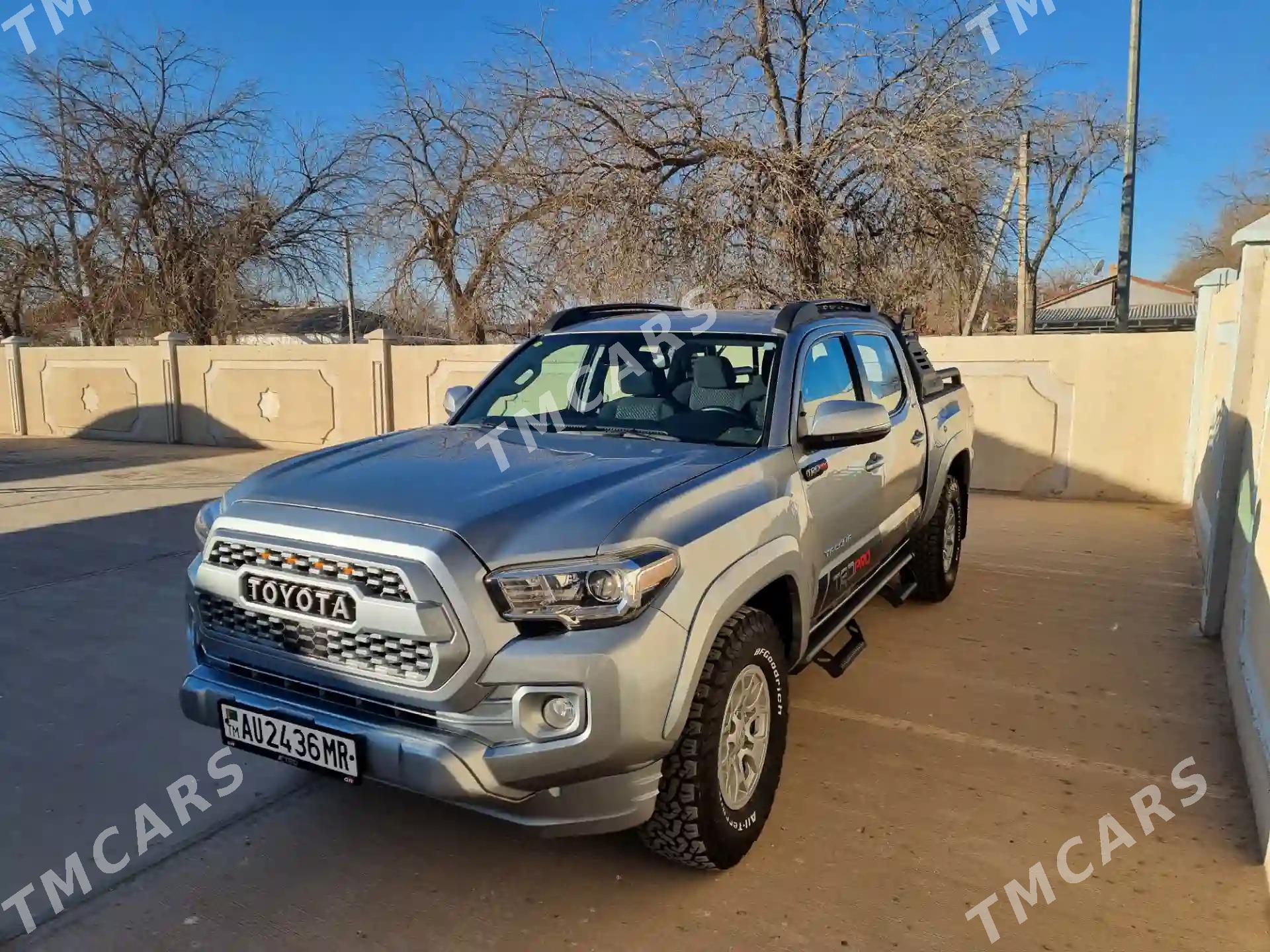 Toyota Tacoma Xtra 2022 - 520 000 TMT - Baýramaly - img 3