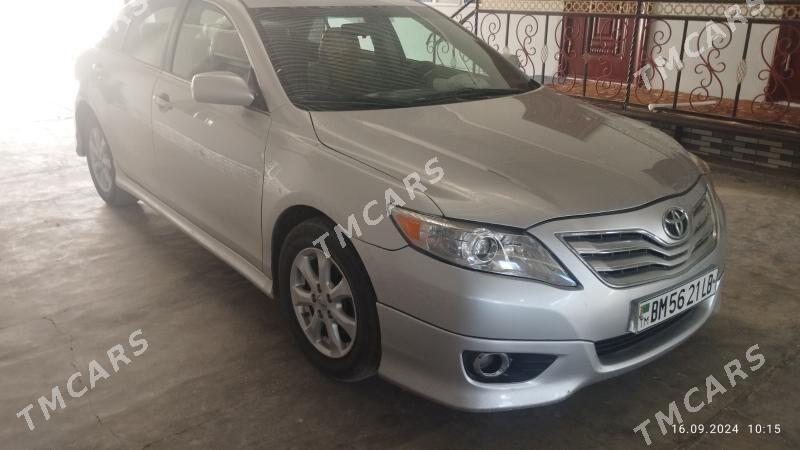 Toyota Camry 2011 - 220 000 TMT - Койтендаг - img 2