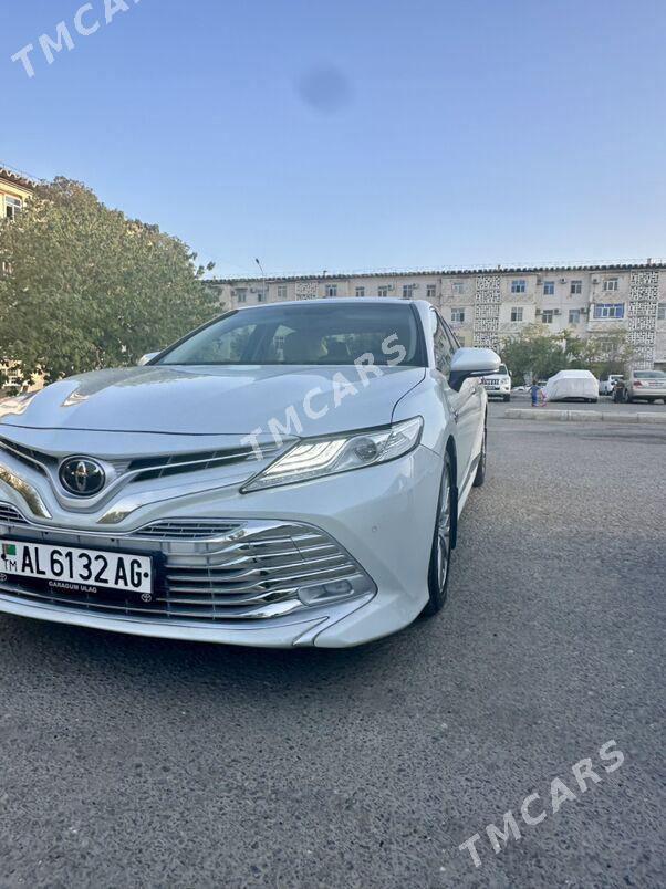 Toyota Camry 2018 - 435 000 TMT - Aşgabat - img 6