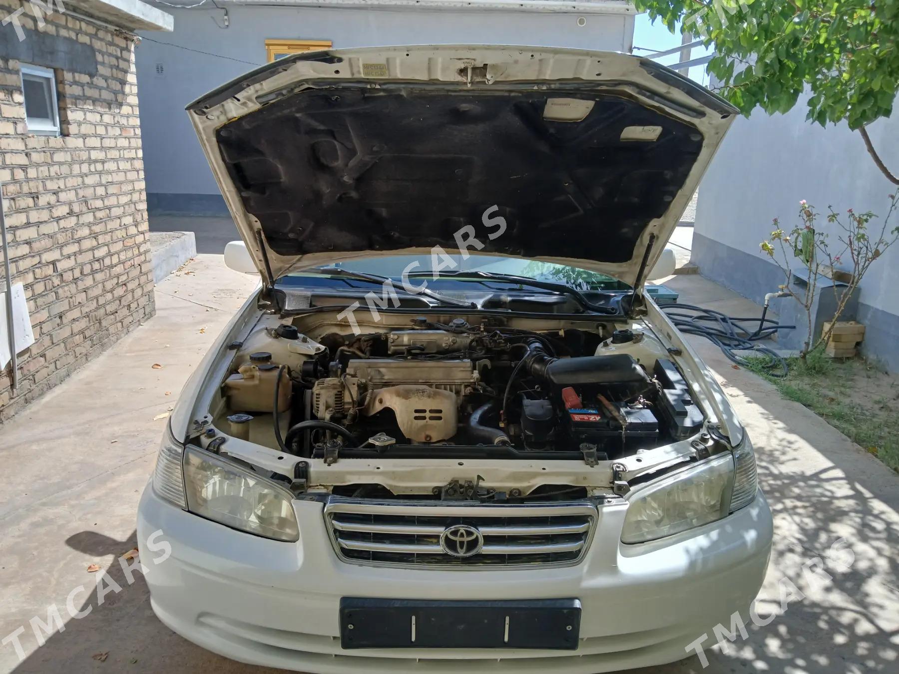 Toyota Camry 2000 - 112 000 TMT - Gyzylarbat - img 5