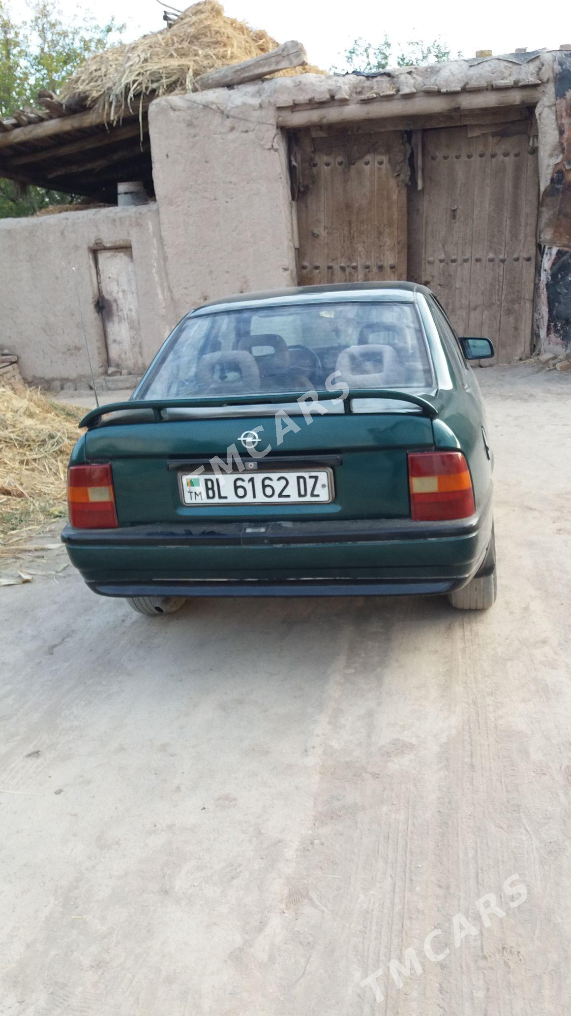 Opel Vectra 1991 - 28 000 TMT - Daşoguz - img 2